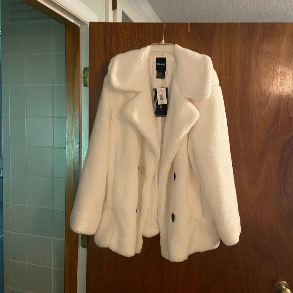 Me Jane faux fur white jacket
